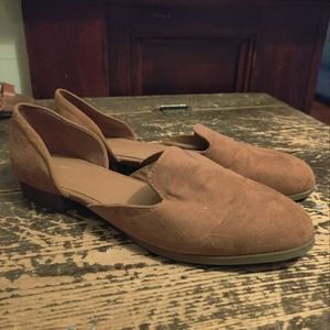 Universal Thread Faux-Suede Flats